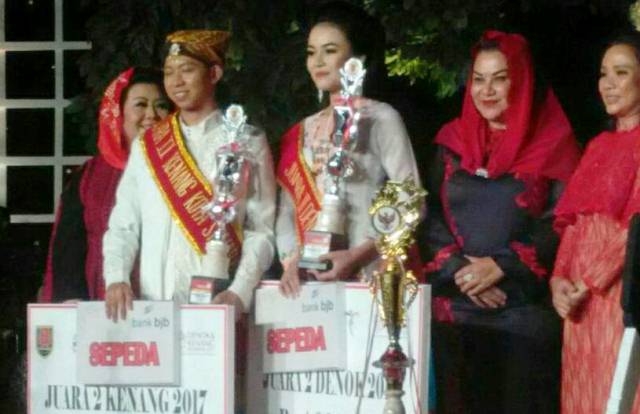 Mahasiswa FH dan FT UNNES Juara 2 Denok Kenang Semarang 2017