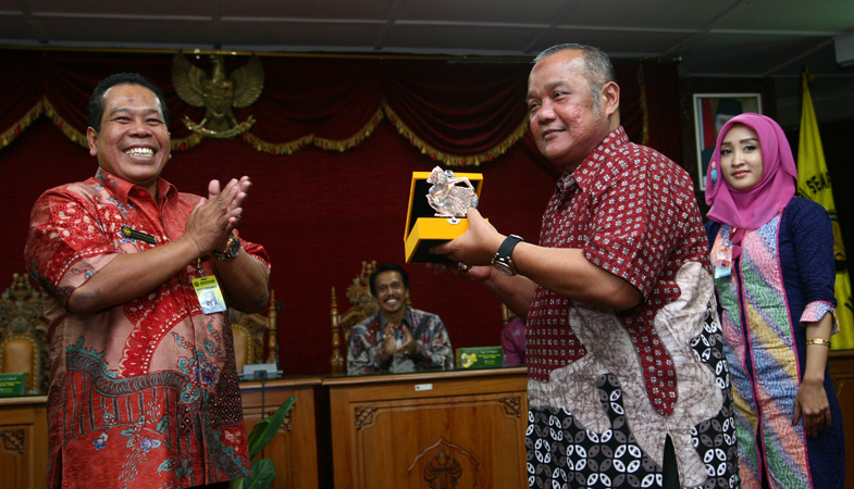 Universitas Negeri Padang Studi Banding Ke Unnes