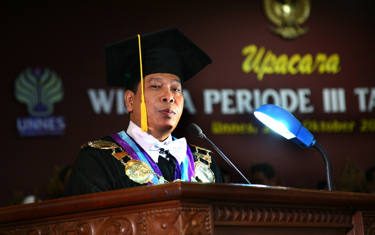 Pidato Rektor pada Wisuda Periode III Oktober 2015