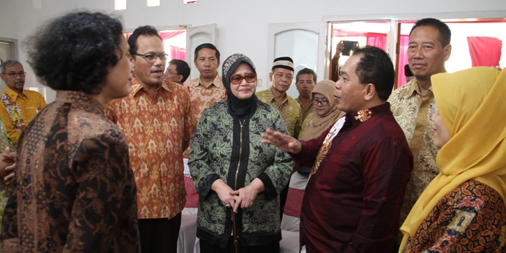 Berjasa Besar, Nama Prof Satmoko dan Prof Retno Sriningsih Dijadikan Nama Gedung