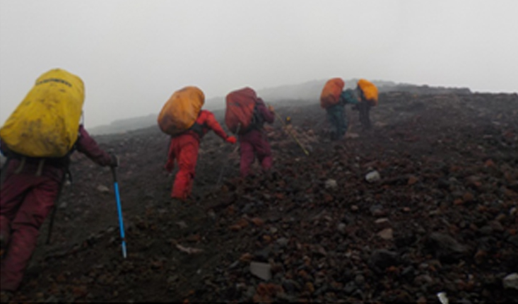 Mahapala UNNES Latihan di Gunung Slamet